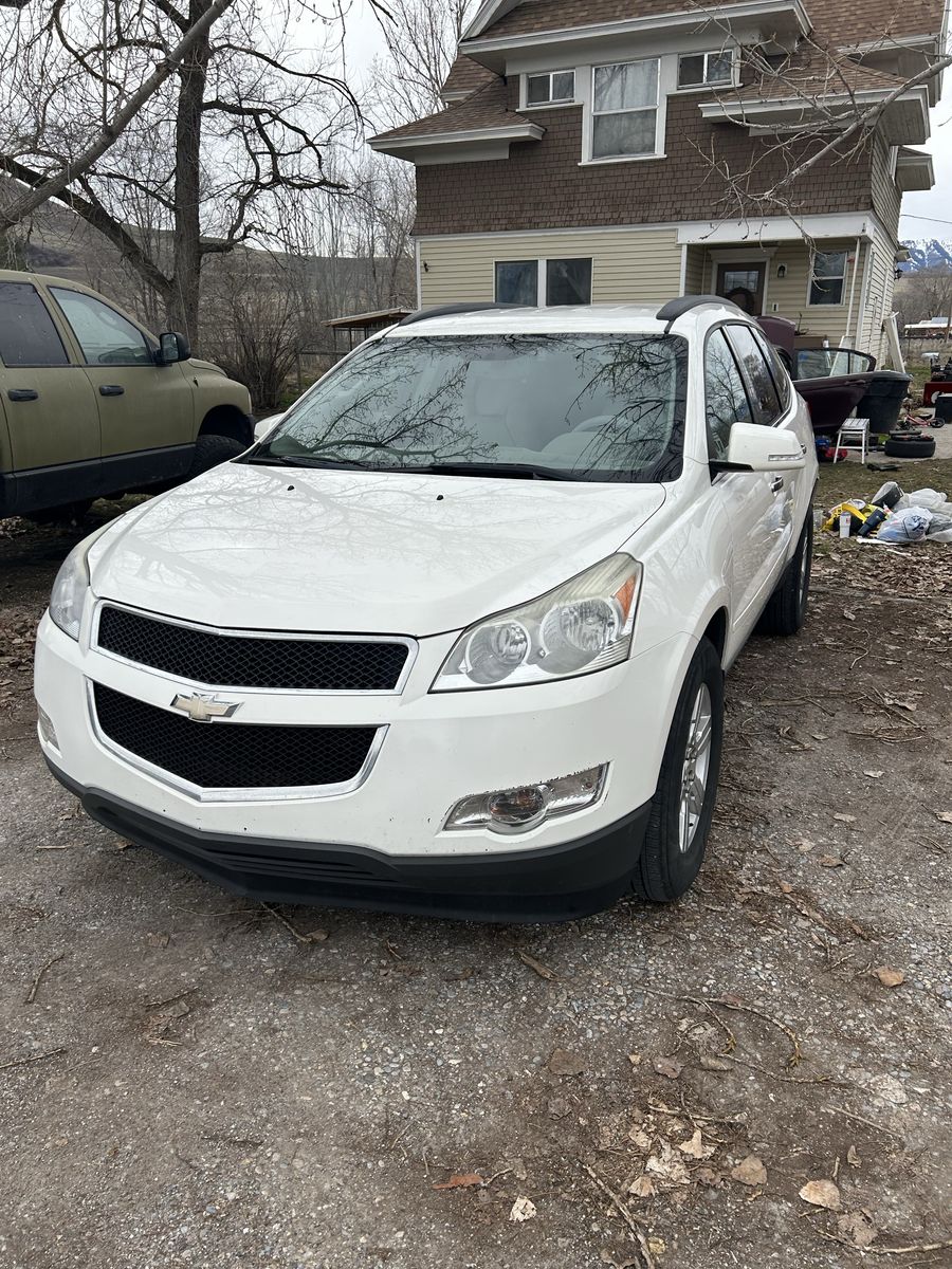 2011 CHEVROLET TRAVERSE LT