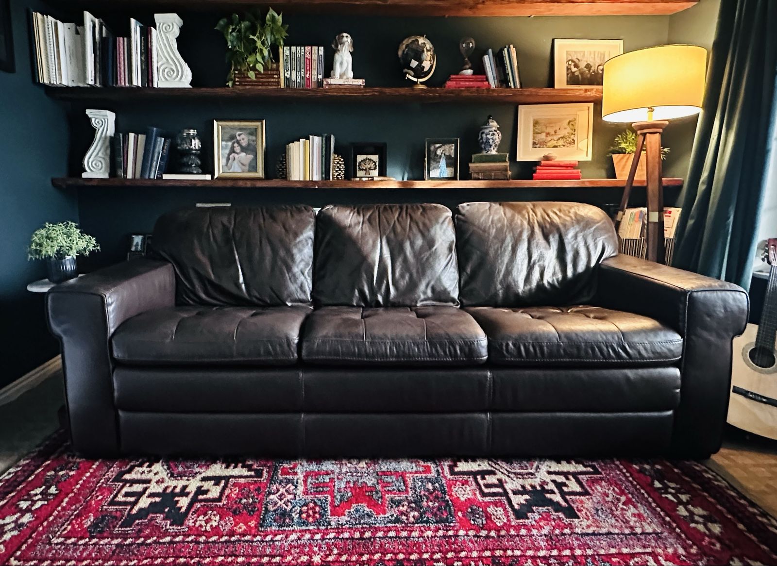 Main image 3