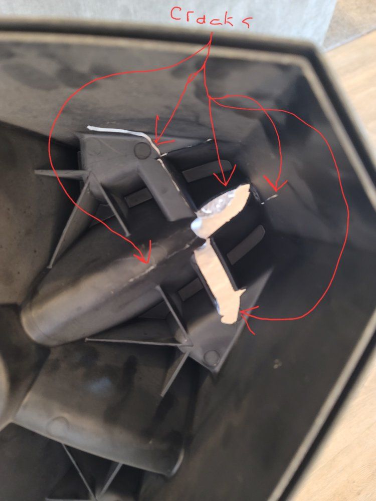 Main image 10