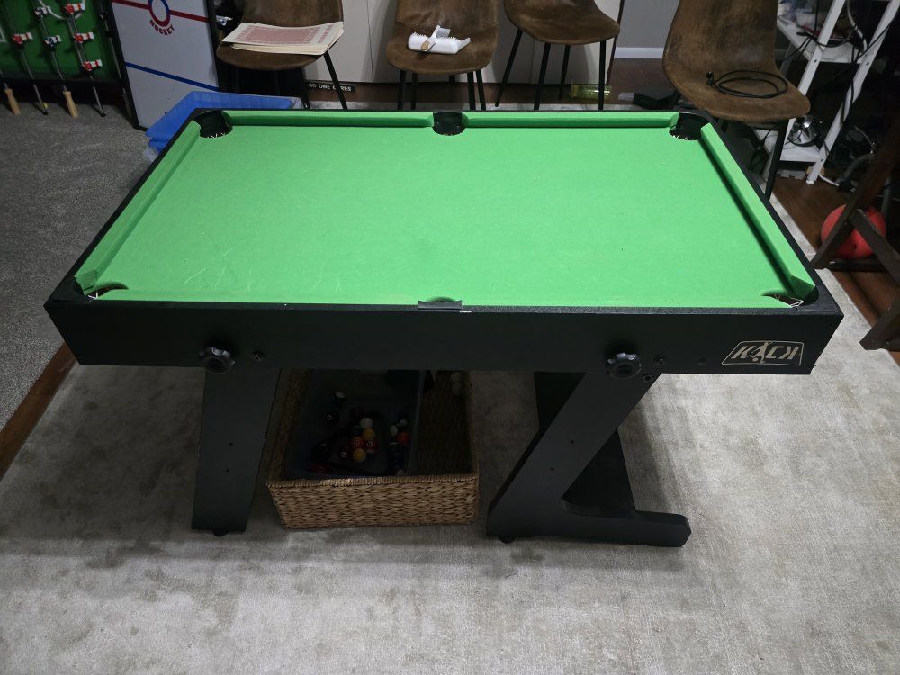 KAD 4-in-1 Multi-Game Table: Pool, Foosball, Table Tennis - Compact Design