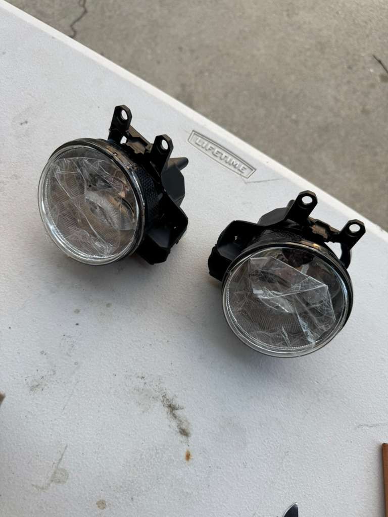 New Toyota Tacoma / Tundra / 4Runner Fog Lights (Pair)