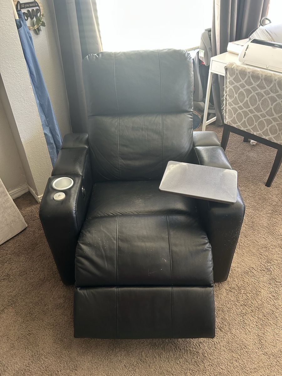 Reclining Theater Chairs