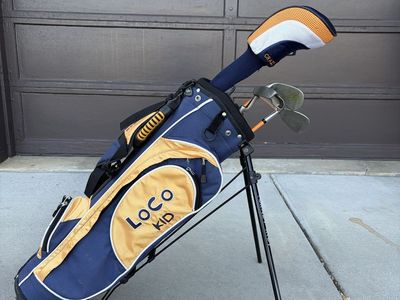 Kids, youth, junior golf club set with bag