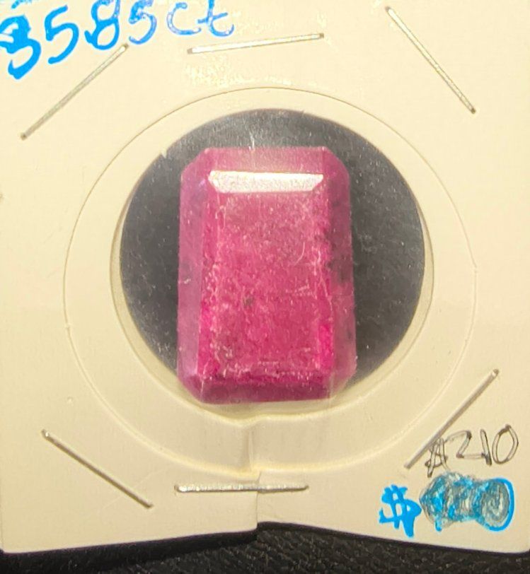Main image 3