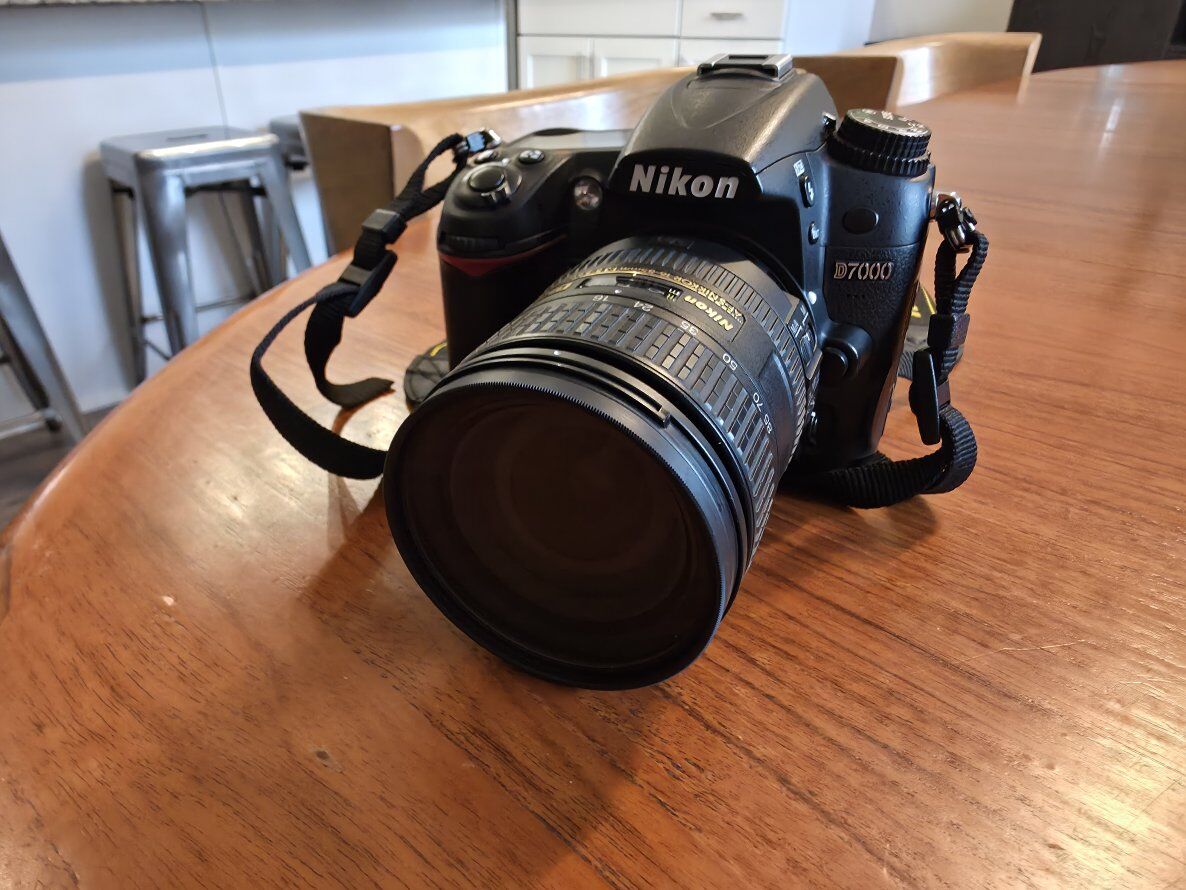Nikon D7000 Bundle! 16-85mm/70-300mm Lenses & MORE