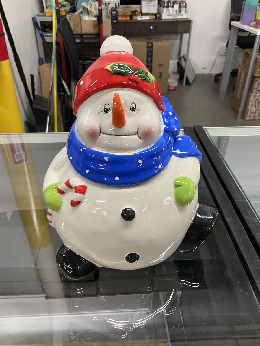 KitchenWorthy Ceramic Snowman Cookie Jar