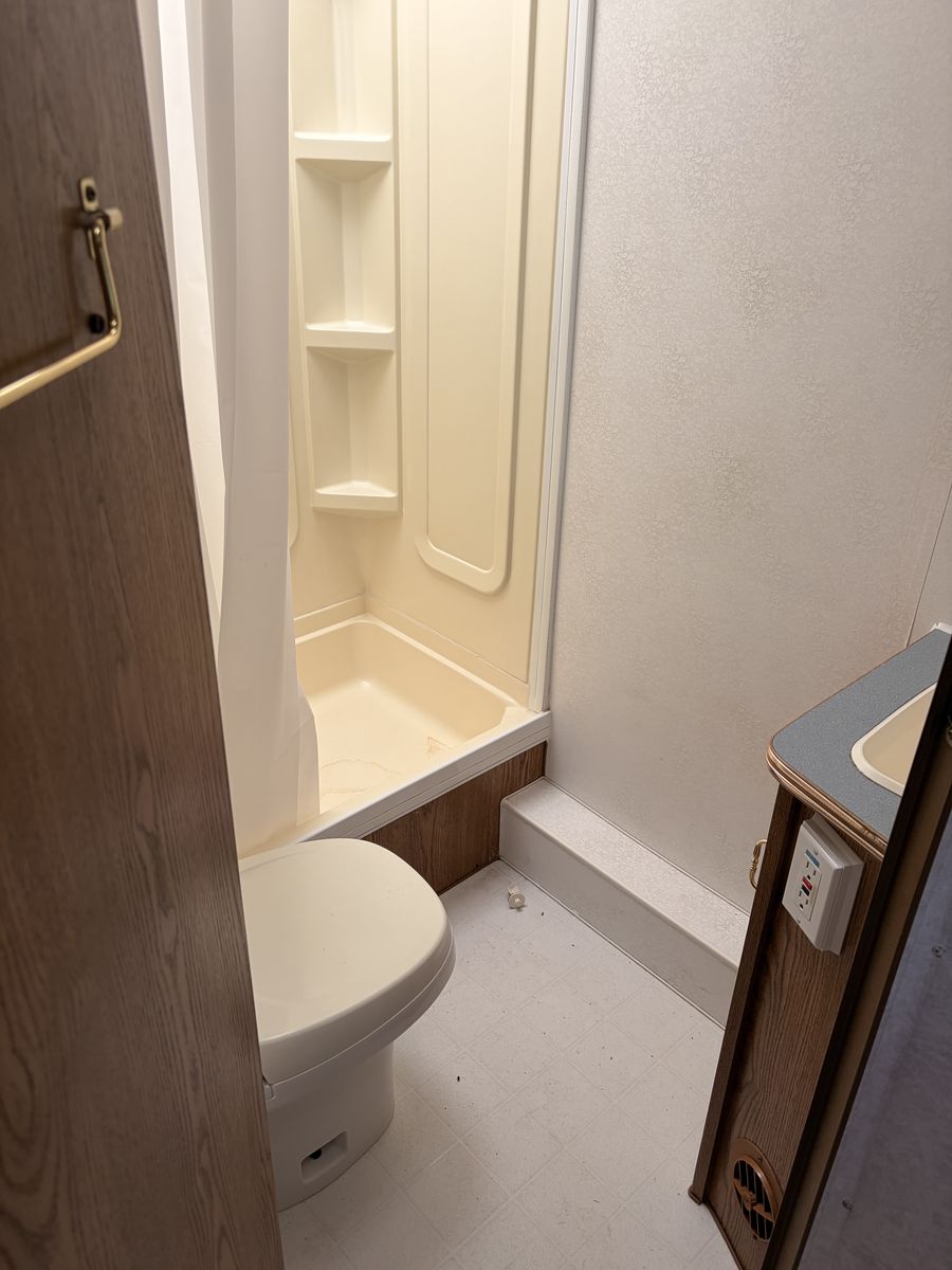 Main image 12