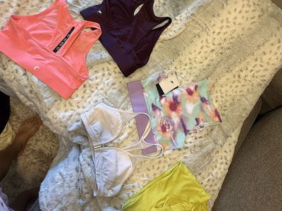 Tank lululemon, Nike , fabletics etc all $35