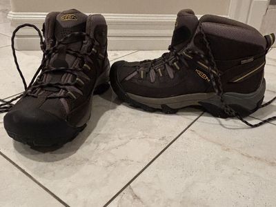 MEN'S Keens Targhee II Mid Hiking Boots, Size 7