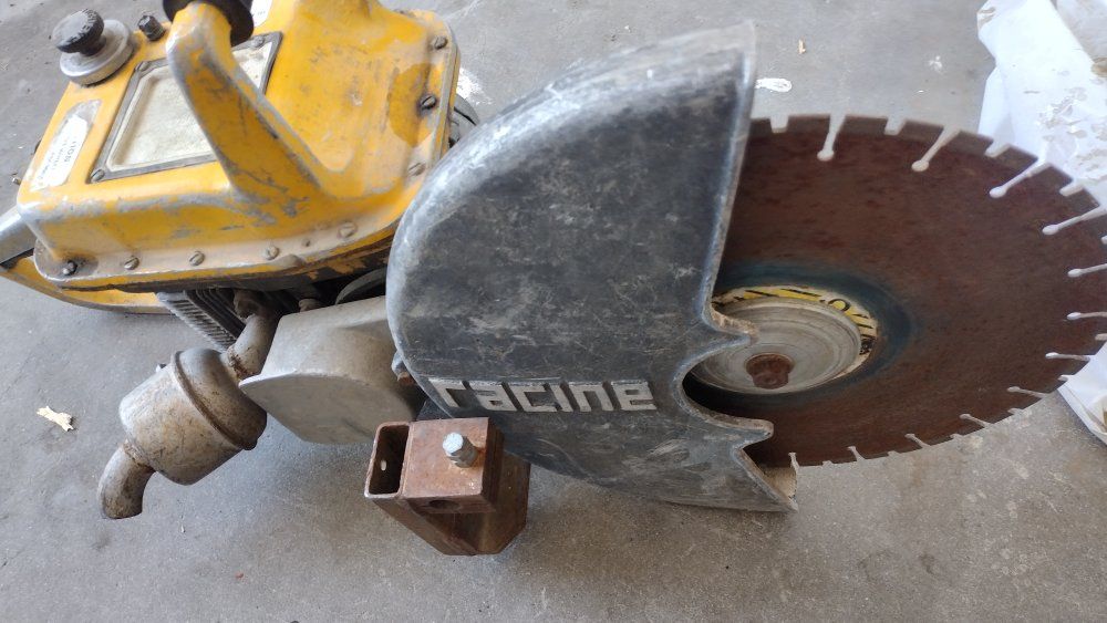 CONCRETE CUTTING TRAK-CUT 16"  SERIAL No. 2672.
It