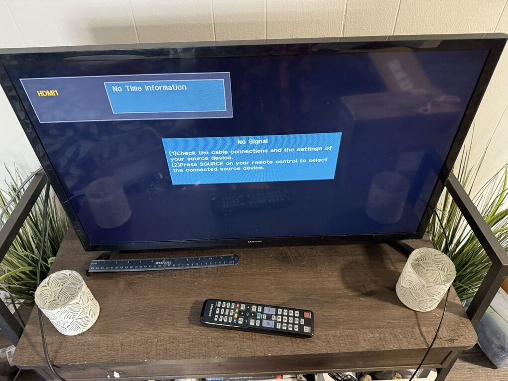 28 Inch samsung Tv