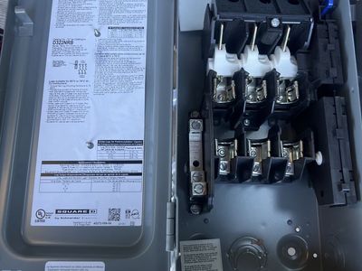Square D D322NRB 240V 60A 3-Pole 3-Wire NEMA 3R General Duty Safety Switch