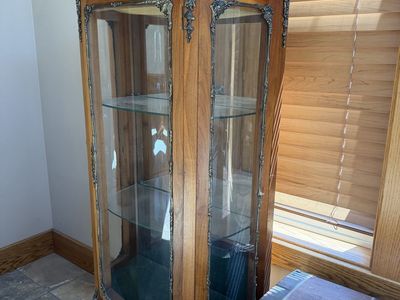 Vintage French Style Curio Display Cabinet w/ Glass Shelves & Ornate Bronze Accents