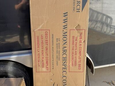 Monarch Queen Platform Bed