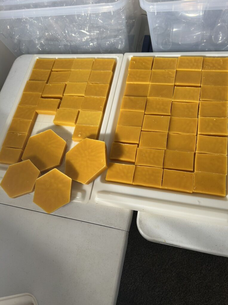 Fresh Natural, Pure Beeswax