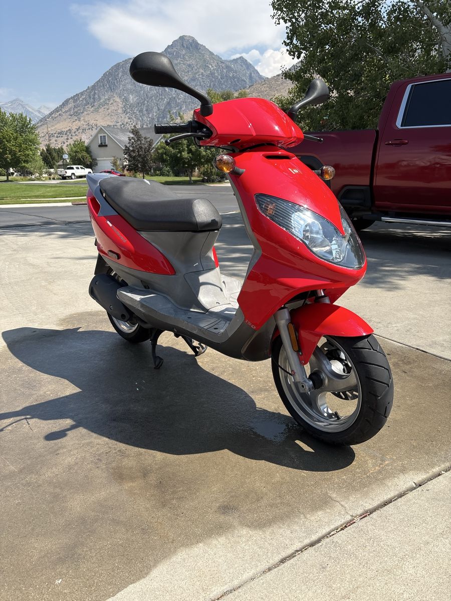 150cc Scooter