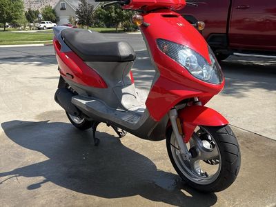 150cc Scooter