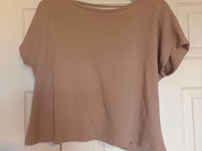 Women's Tan Twisted Back Short Sleeve Top, Size Medium - Activewear