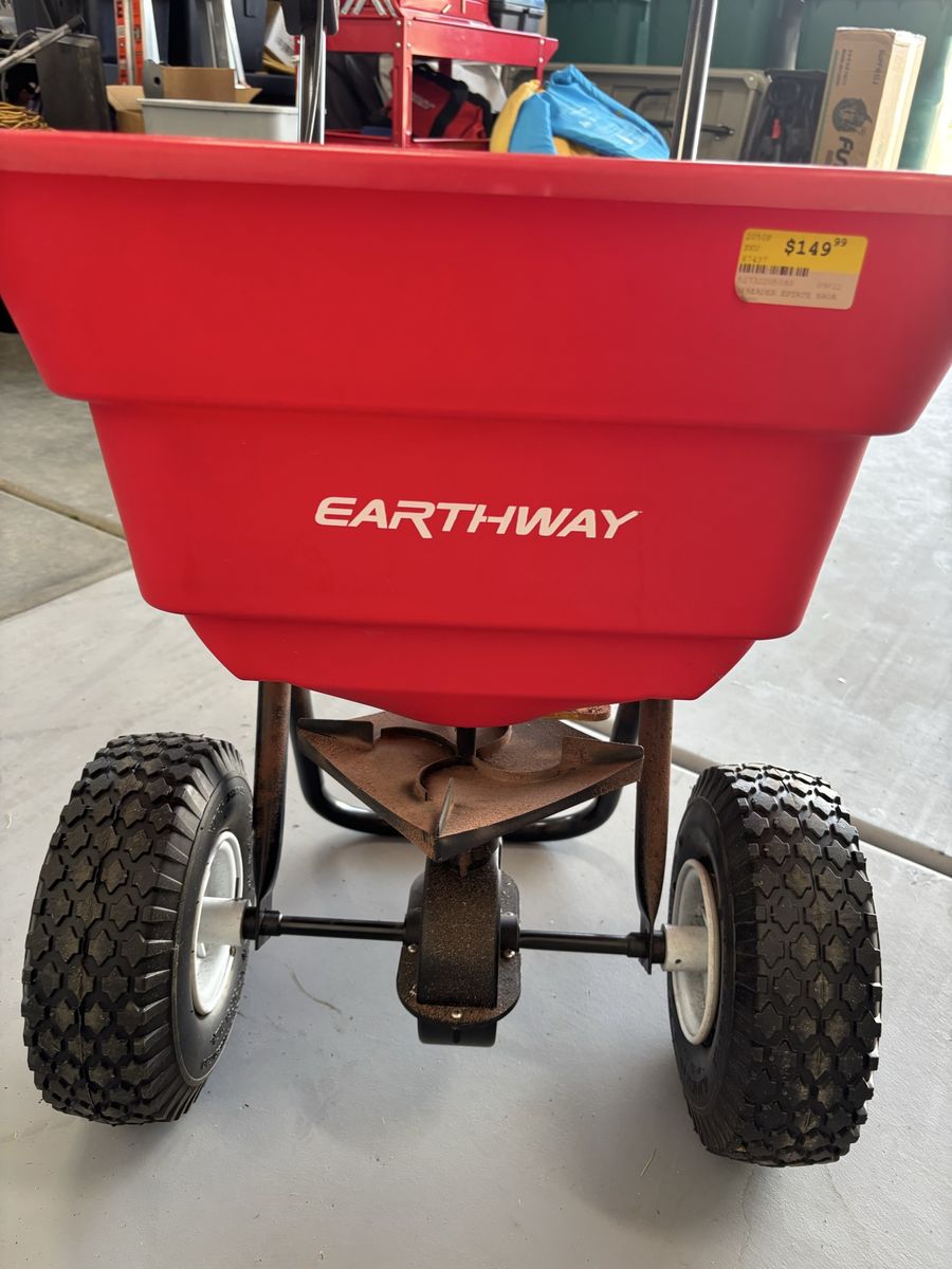 Earthway Estate Broadcast Spreader
