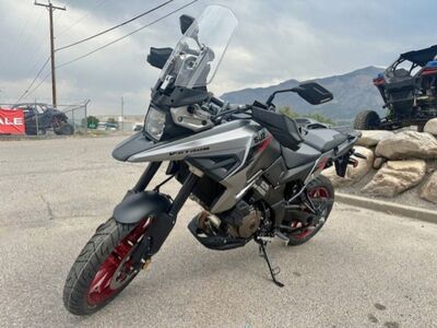 2025 Suzuki V-Strom 1050