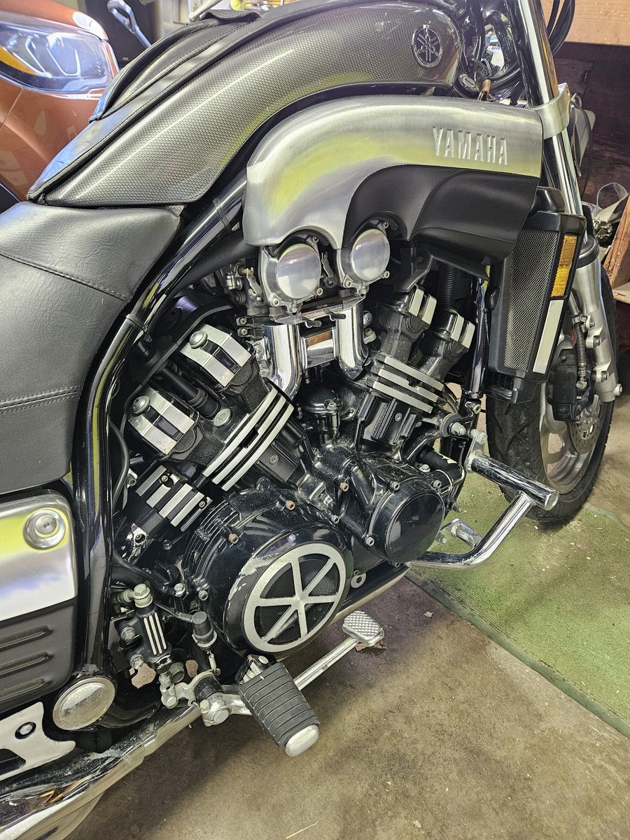 2002 Yamaha VMAX
