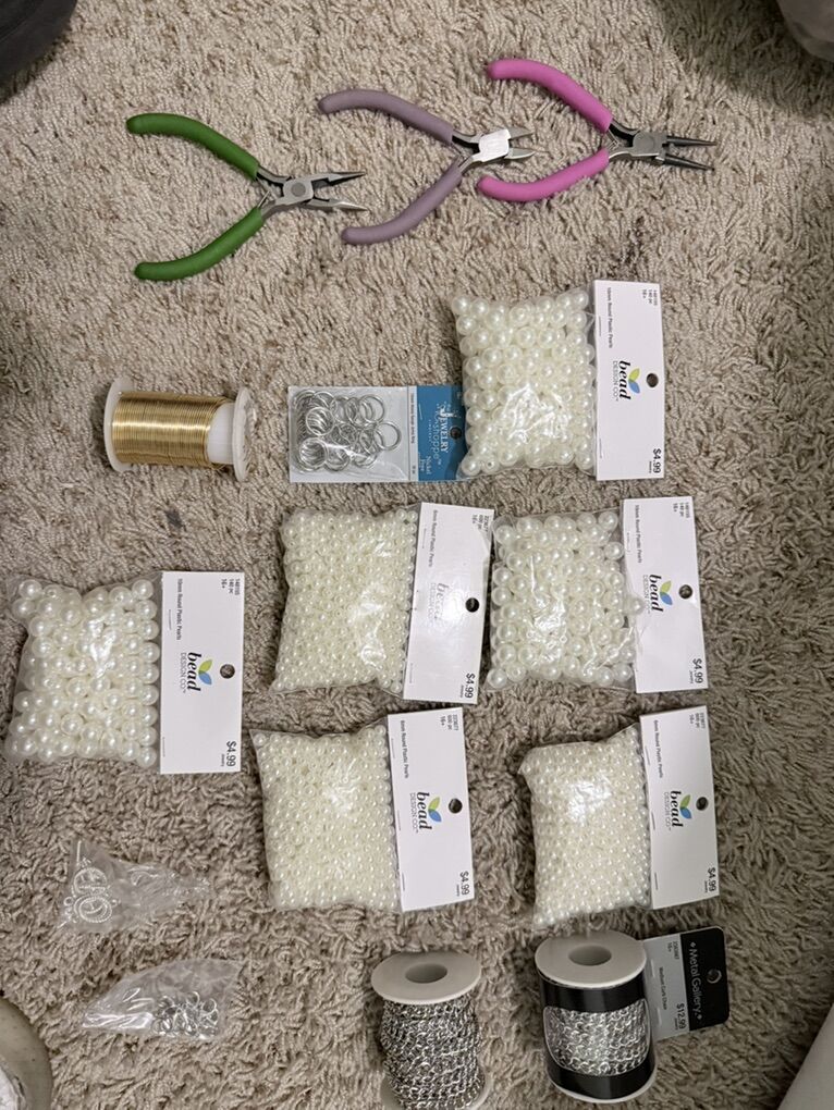 Jewely Making Supplies Lot- Beads, Tools & Chains