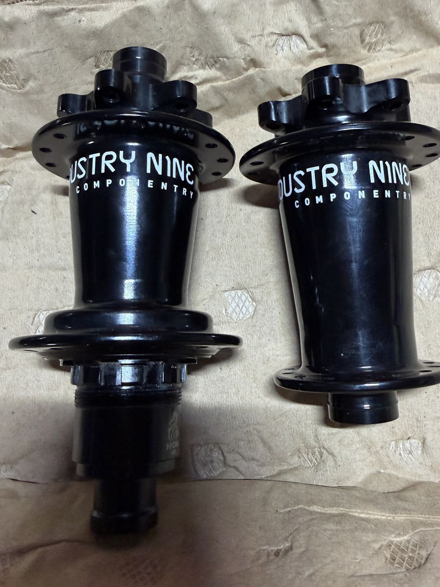Industry Nine Hydra 1 Classic Hub Set – Front & Rear – Black – 28H