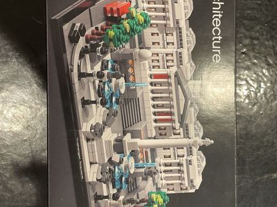 LEGO Architecture Trafalgar Square 21045 Building Toy Set - 1197 Pieces, Ages 12+
