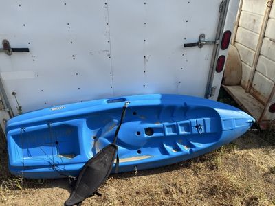 Lifetime Blue Kayak - Used, but never actually taken on the water Good Condition