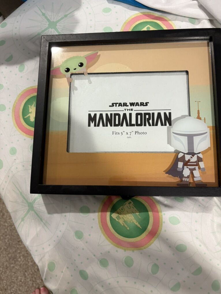 Baby Yoda picture frame