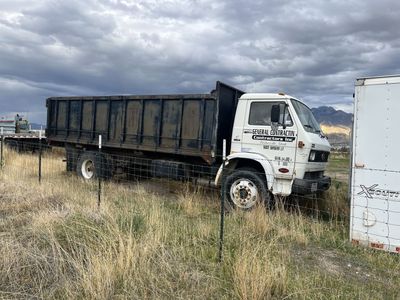 Peterbilt Cabover Dump truck