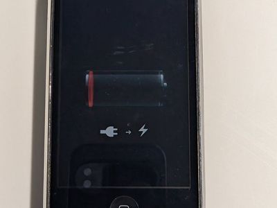Apple iPhone 3G 8GB Black AT&T - Battery Issue