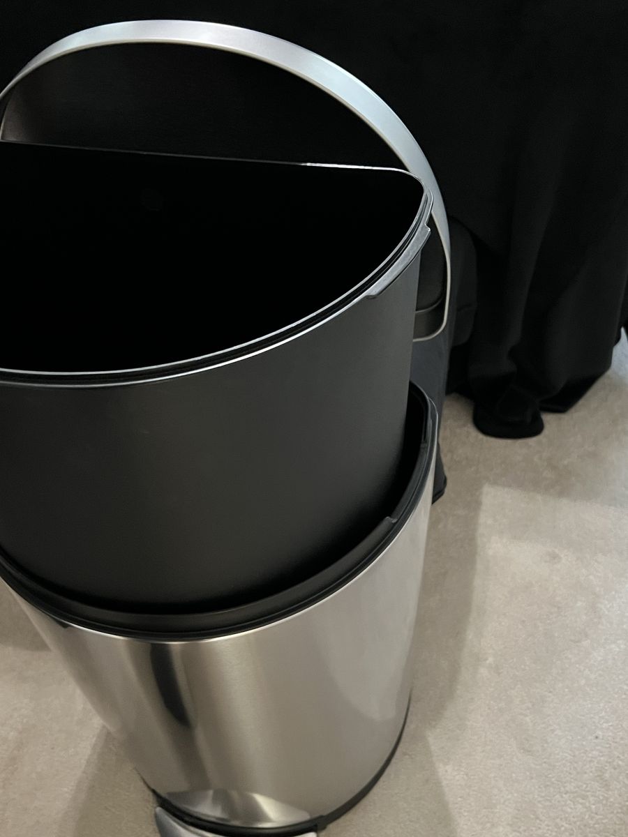 Main image 3