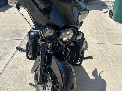 2010 Harley-Davidson CVO Screamin' Eagle Ultra Classic - 16,890 Miles - Clean Title Black Cherry Metallic with CVO flames
