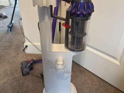 Dyson Cyclone V10 Animal Cordless Stick Vacuum with Charging Dock & Attachments