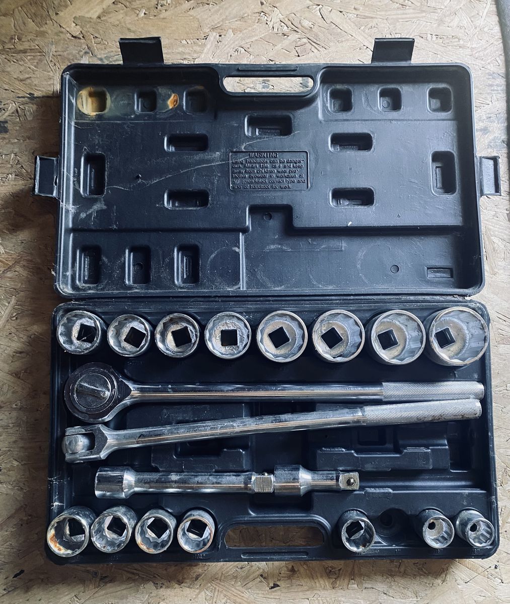 Socket Set, Pittsburg Large 3/4” Drive