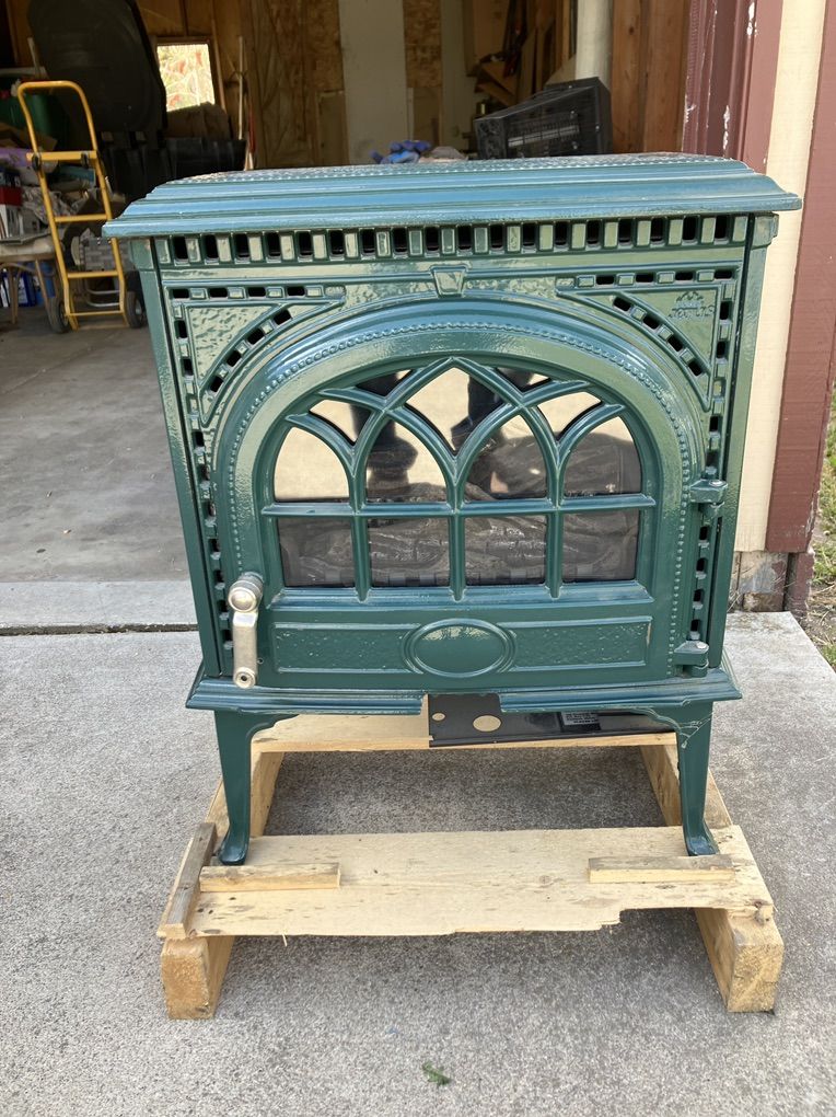 Jotul Gas Cast Iron Heating Stove