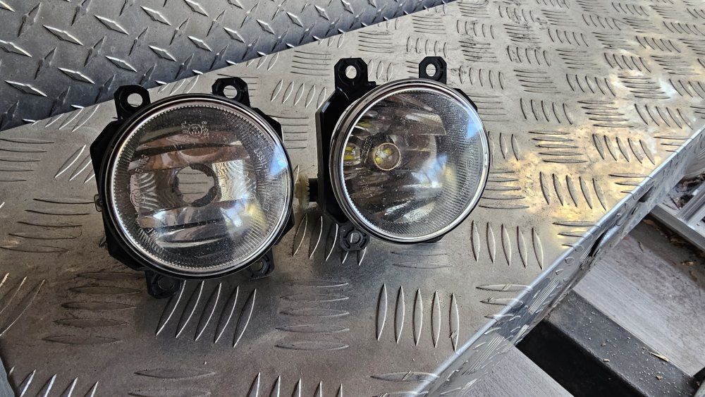 15-23 Subaru Wrx OEM foglight housings