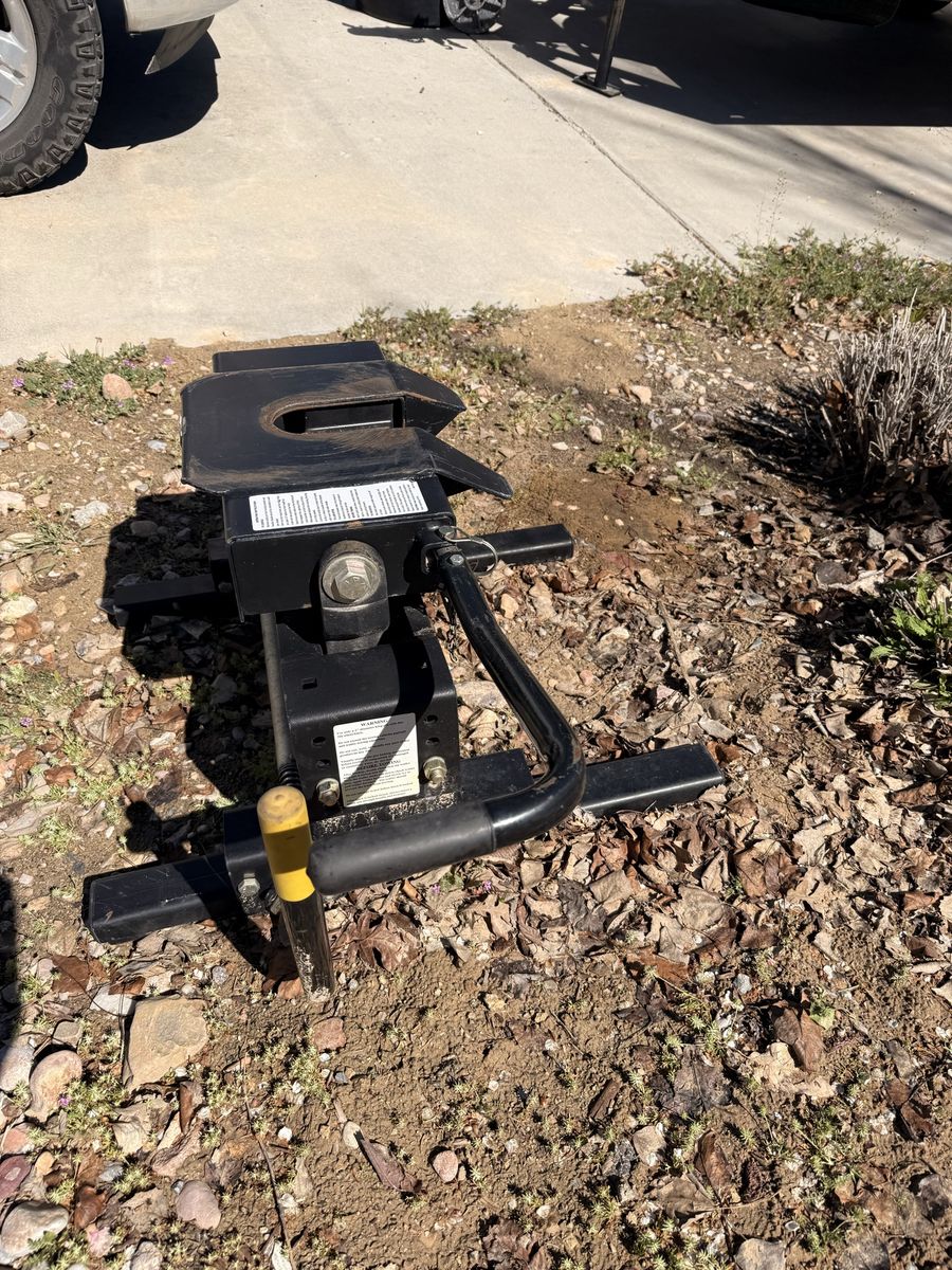 5 Wheel Hitch
