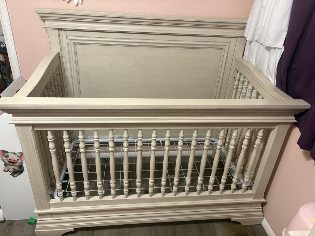 Crib and Dresser With Changing Table Top