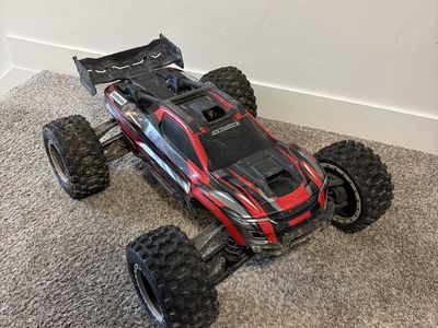 Traxxas Xrt Hobbywing Max 6 combo