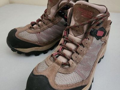 Skechers Work Steel Toe Safety Boots, Women's Size 7.5, Like New