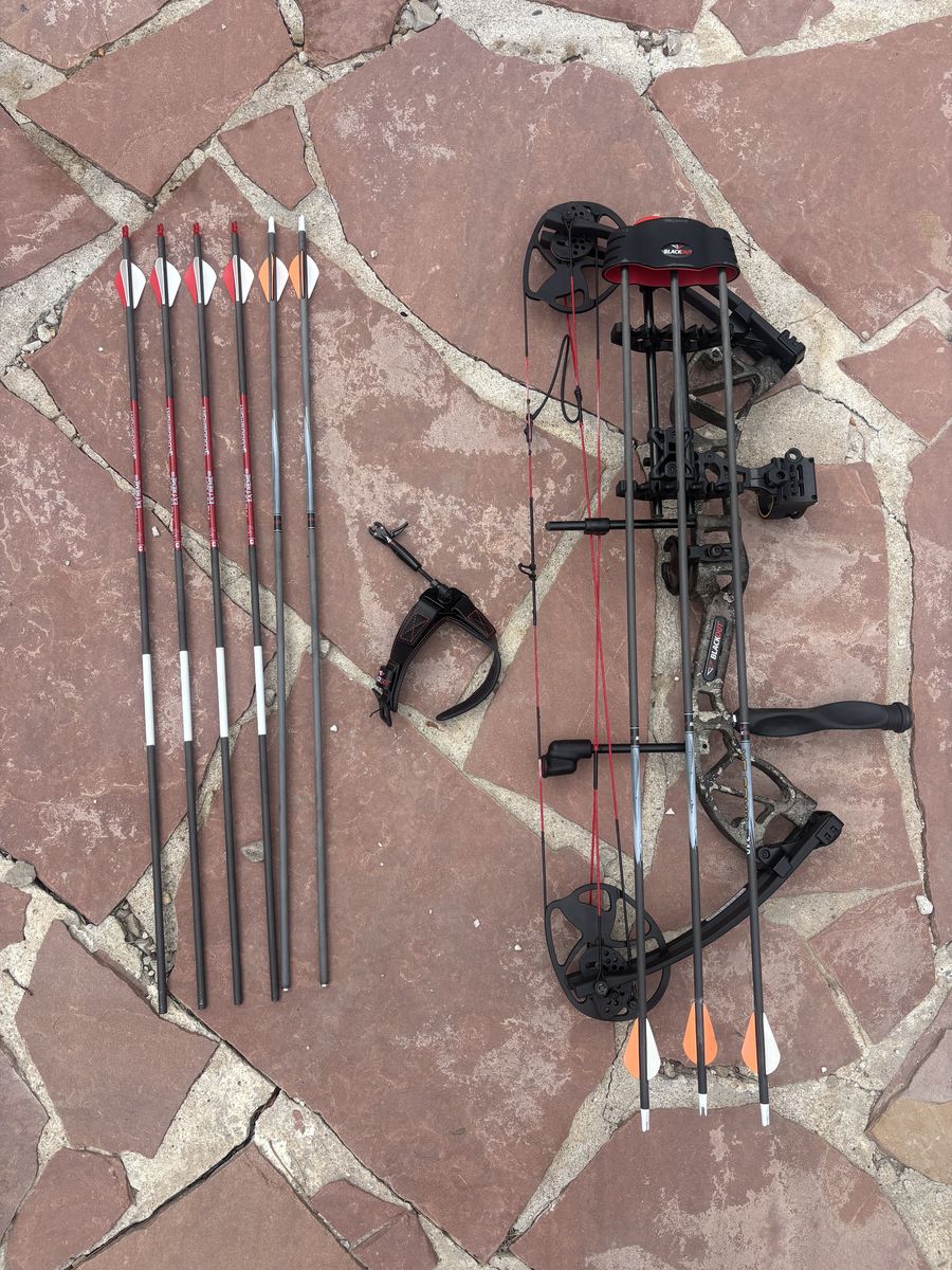 Blackout Intrigue XST Compound Bow