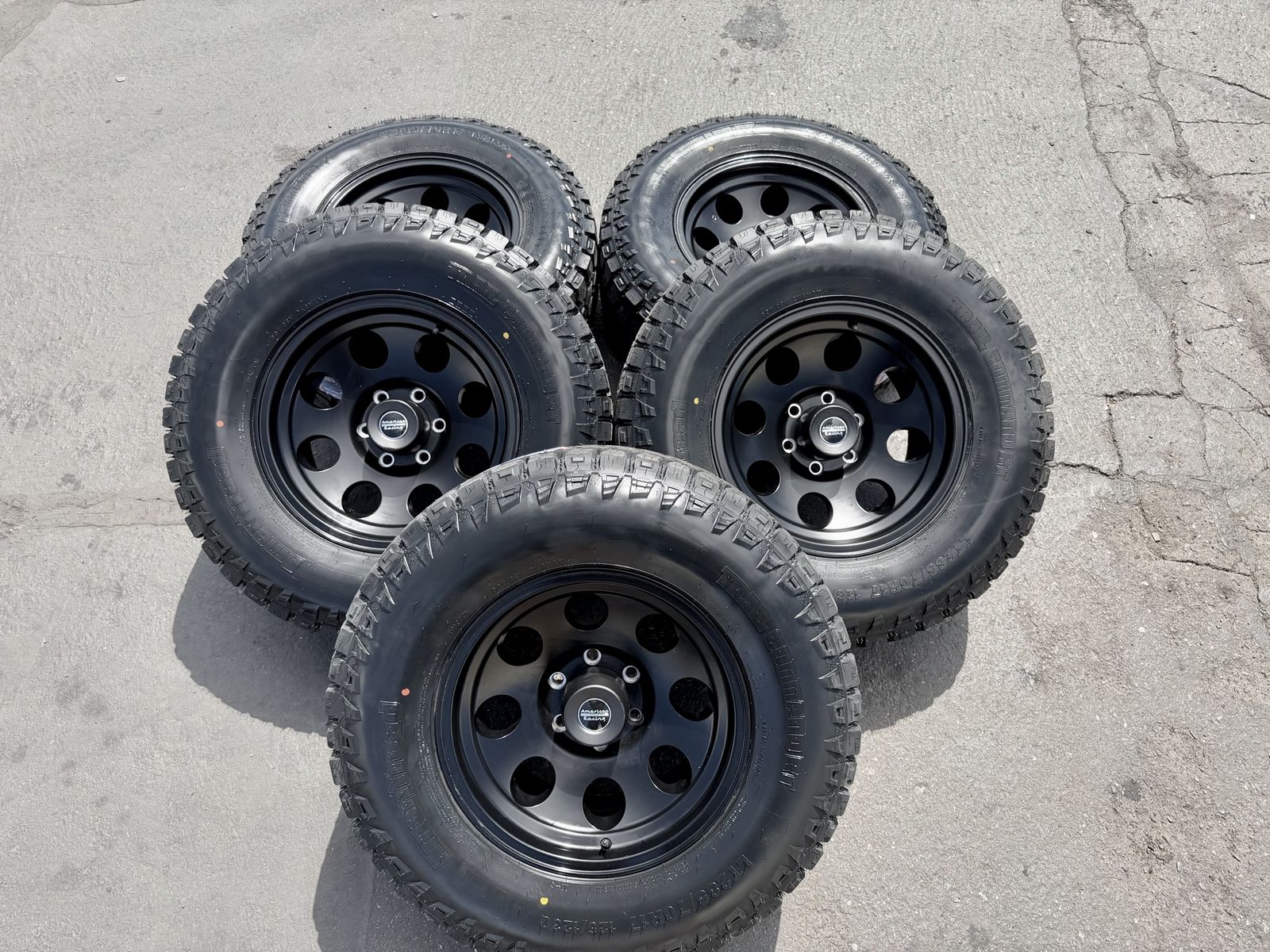 5 new LT285/70r17 RT Black American Racing AR172 6x5.5 Chevy Silverado 1500 GMC Sierra Toyota Tacoma Wheels and tires 6 lug 