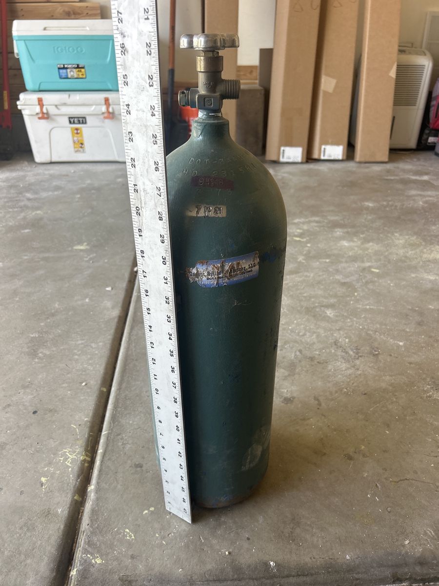 Industrial Gas Cylinder Tank - DOT-3AA2400, 71821 - 46" Tall - Empty