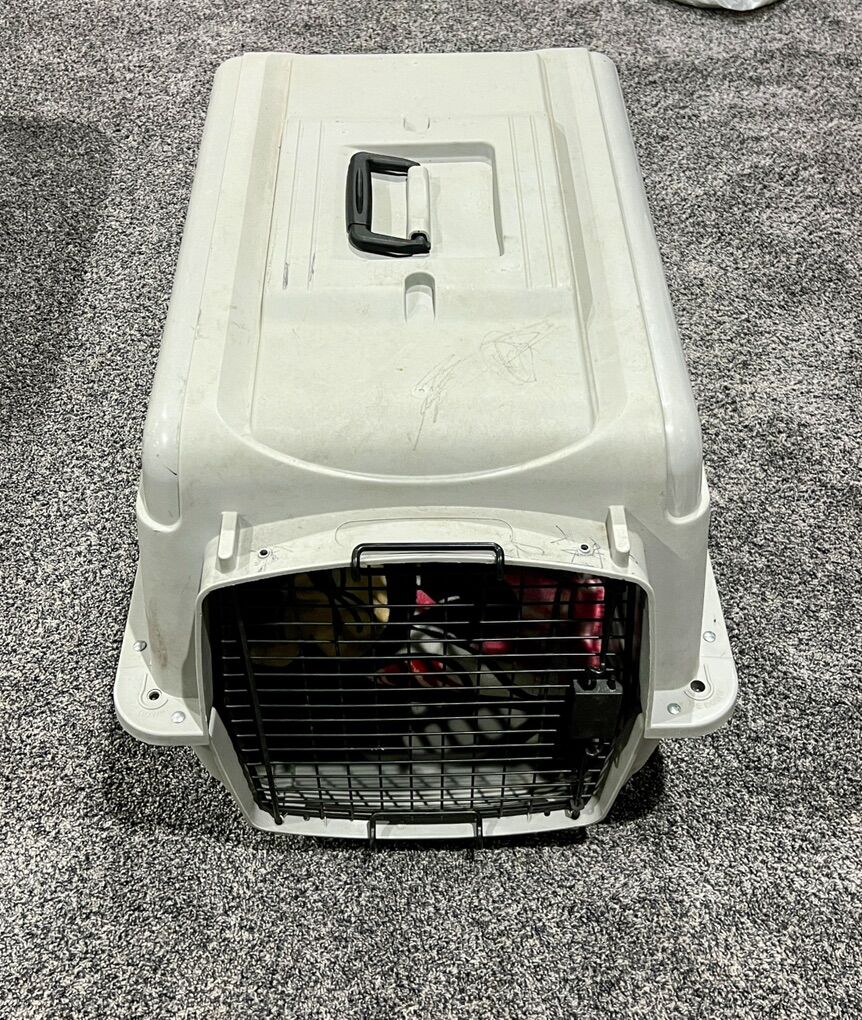 Small 28x21x21 Animal Dog Cat Small kennel