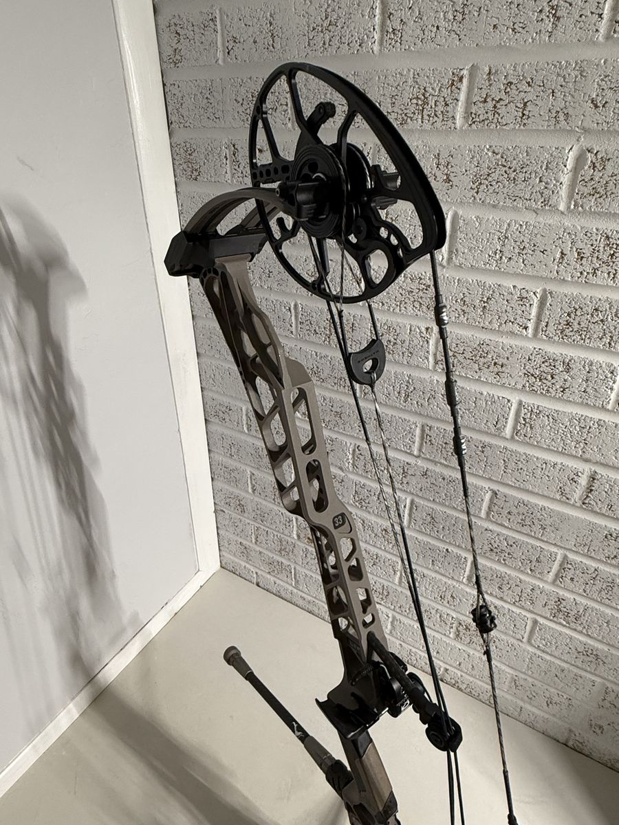Main image 4