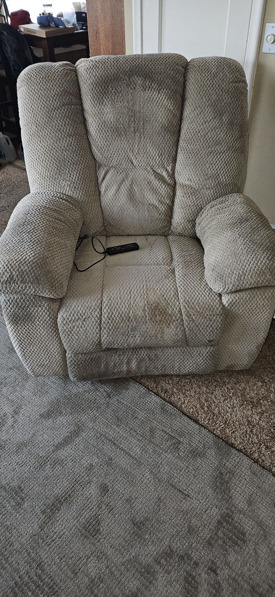 Wide Recliner with built in vibrating massaging