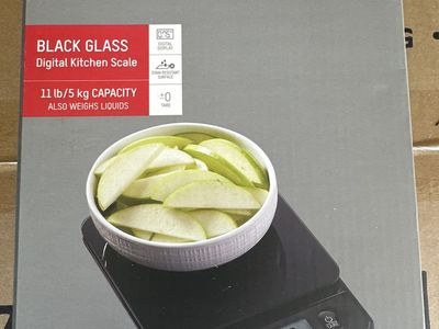 Taylor S26038S Black Glass Digital Kitchen Scale 11lb/5kg Capacity Stain Resistant New