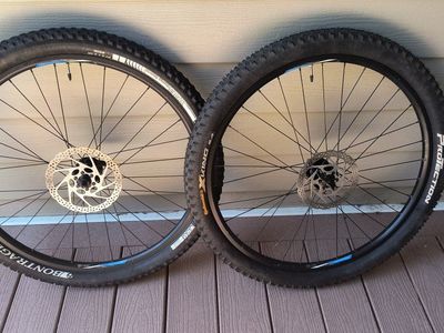 Giant 27.5 (650b) wheelset w tires